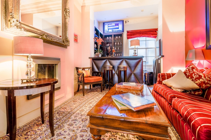 Imagen de los interiores del Hotel Tophams. Foto 15