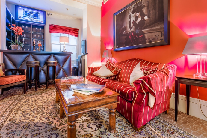 Imagen de los interiores del Hotel Tophams. Foto 16