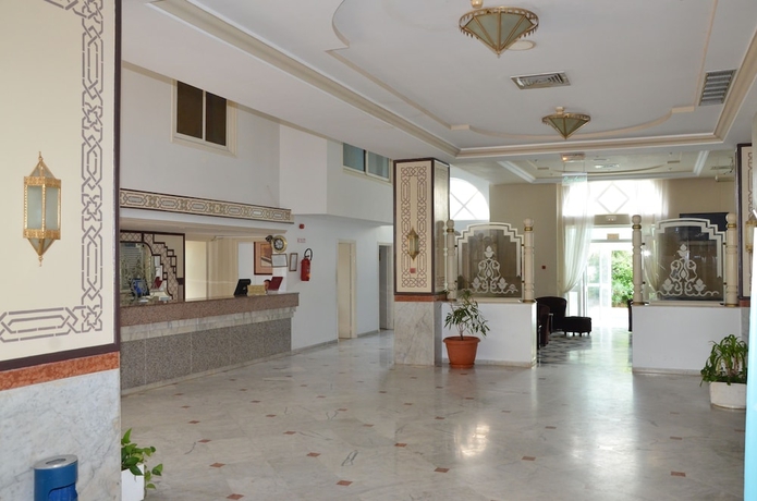 Imagen de los interiores del Hotel Topkapi Beach. Foto 12