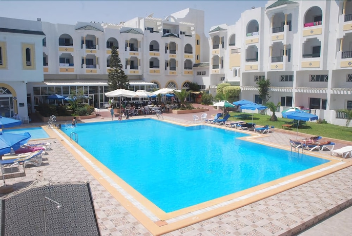 Imagen de la piscina del Hotel Topkapi Beach. Foto 16