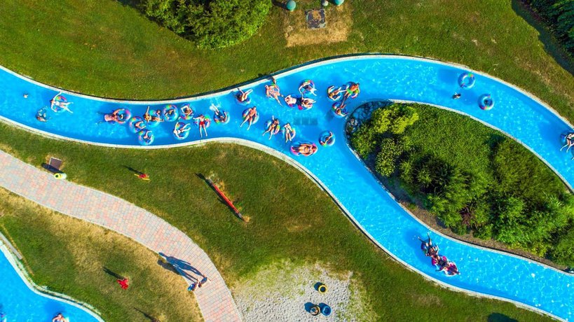 Imagen de la piscina del Hotel Toplice. Foto 20