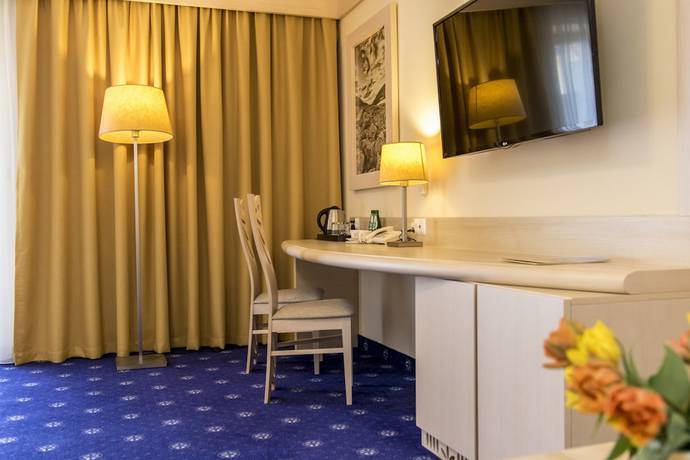 Imagen de la habitación del Hotel Topor&oacute;w. Foto 13