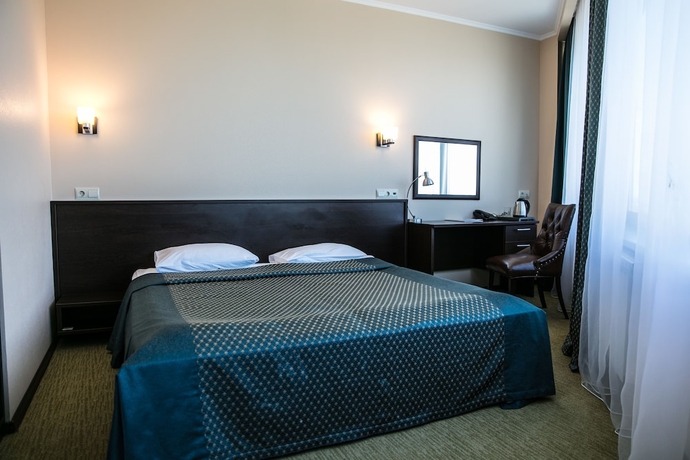 Imagen de la habitación del Hotel Topos Congress-hotel. Foto 3
