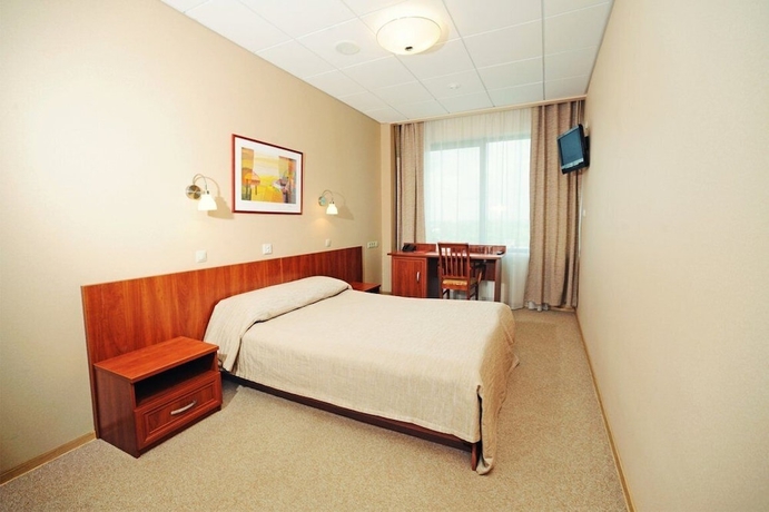 Imagen de la habitación del Hotel Topos Congress-hotel. Foto 11