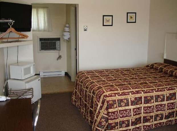 Imagen de la habitación del Hotel Tops Motel. Foto 18
