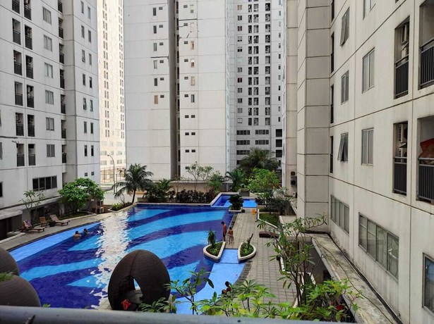 Imagen de la piscina del Hotel Toptravel Bassura City. Foto 17