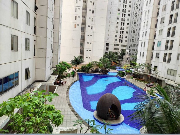 Imagen de la piscina del Hotel Toptravel Bassura City. Foto 18