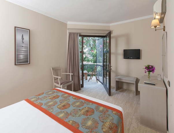 Imagen de la habitación del Hotel Torbahan. Foto 3