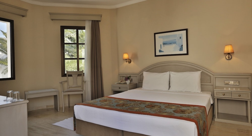 Imagen de la habitación del Hotel Torbahan. Foto 7