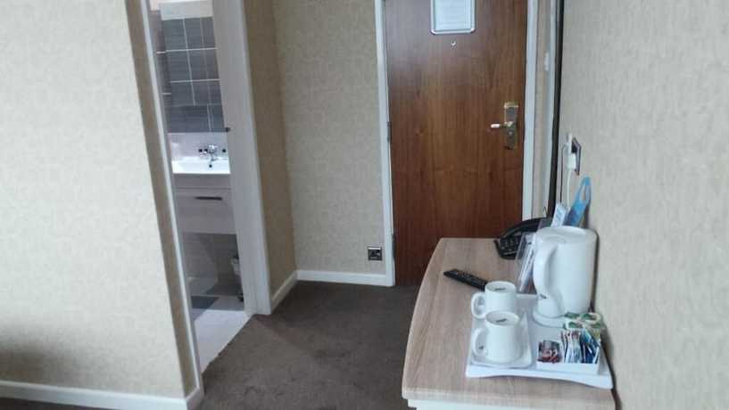 Imagen de la habitación del Hotel Torbay Court. Foto 6
