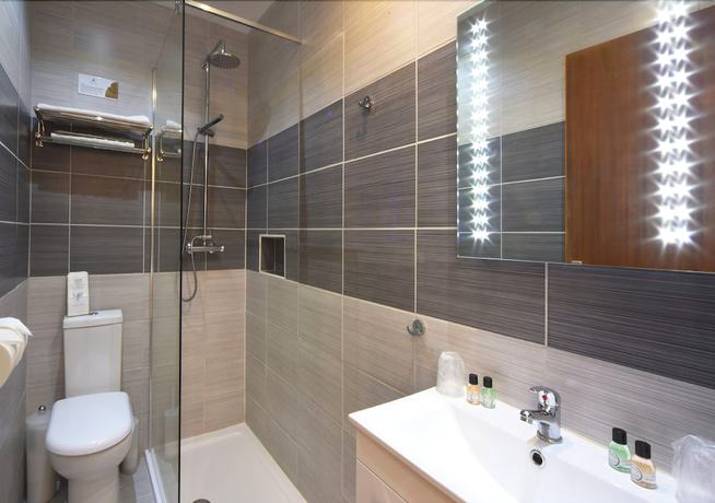 Imagen de la habitación del Hotel Torbay Court. Foto 15