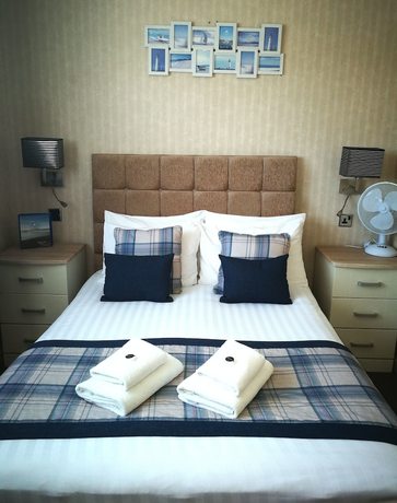 Imagen de la habitación del Hotel Torbay Court. Foto 17