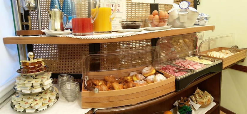 Imagen del bar/restaurante del Hotel Torcolo. Foto 3