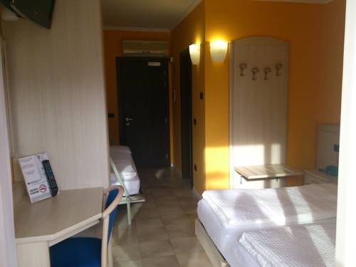 Imagen de la habitación del Hotel Toresela. Foto 7