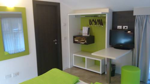 Imagen de la habitación del Hotel Toresela. Foto 12