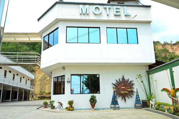 Imagen de los interiores del Hotel Torettos. Foto 20