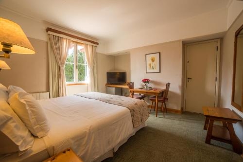 Imagen de la habitación del Hotel Toriba. Foto 6