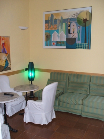 Imagen de los interiores del Hotel Torino, Brindisi. Foto 13