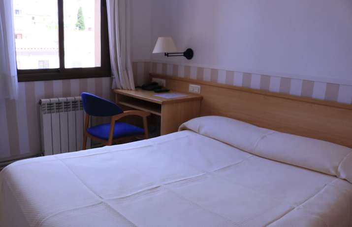 Imagen de la habitación del Hotel Torino, El Masnou. Foto 6