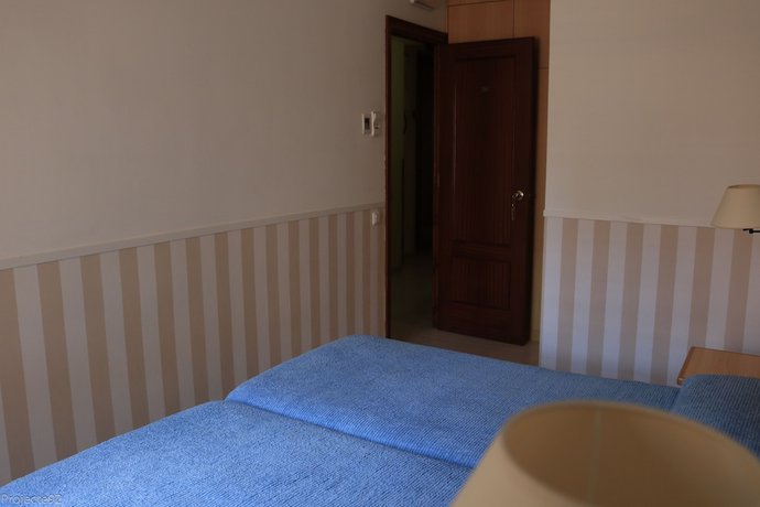 Imagen de la habitación del Hotel Torino, El Masnou. Foto 14