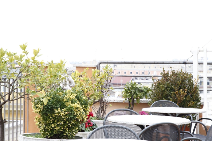 Imagen de los exteriores del Hotel Torino, Roma. Foto 11