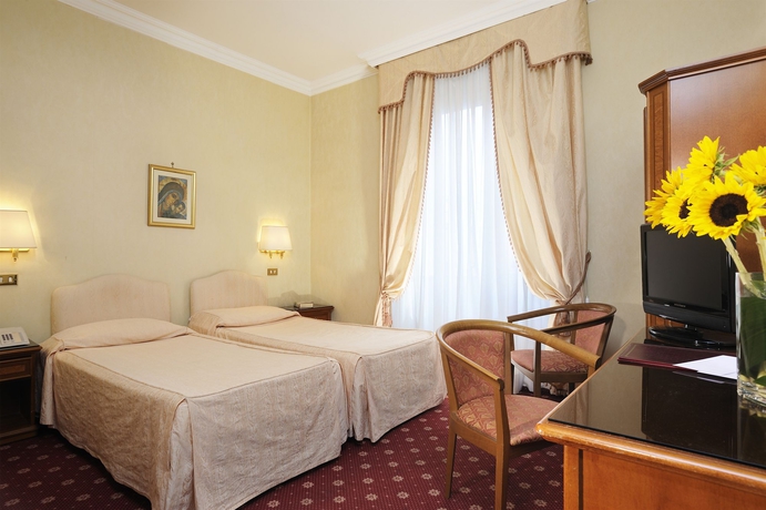 Imagen de la habitación del Hotel Torino, Roma. Foto 5