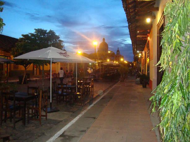 Imagen de los exteriores del Hotel Toritos Bar y Restaurante. Foto 5