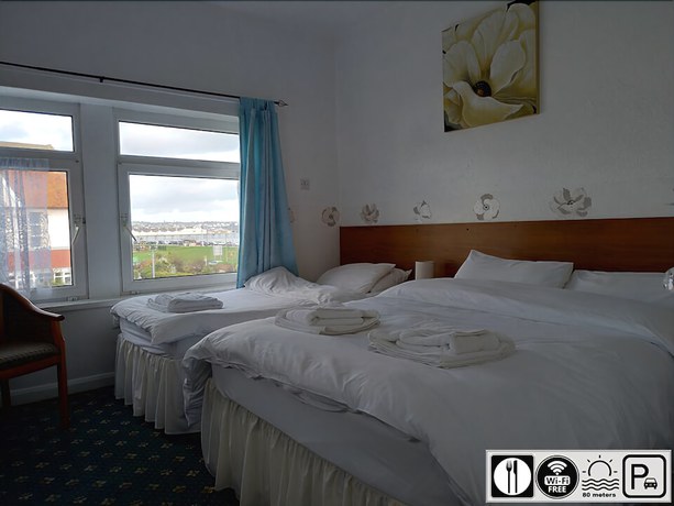 Imagen de la habitación del Hotel Torland Seafront. Foto 3