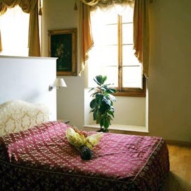 Imagen de la habitación del Hotel Tornabuoni La Petite Suite. Foto 2