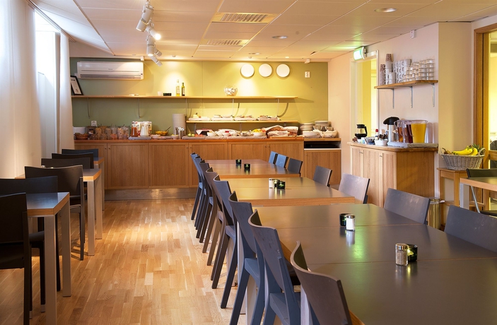 Imagen del bar/restaurante del Hotel Tornet. Foto 3