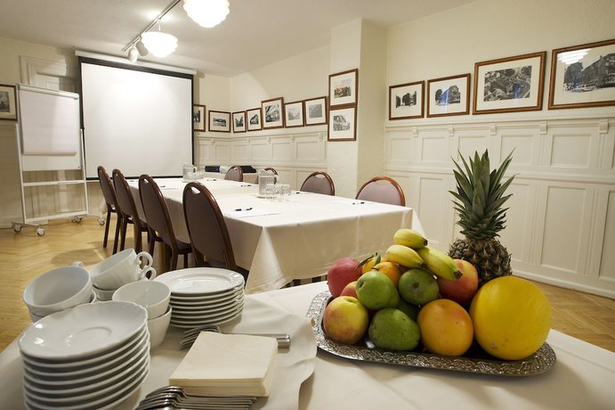 Imagen de los interiores del Hotel Torn&oslash;es. Foto 12