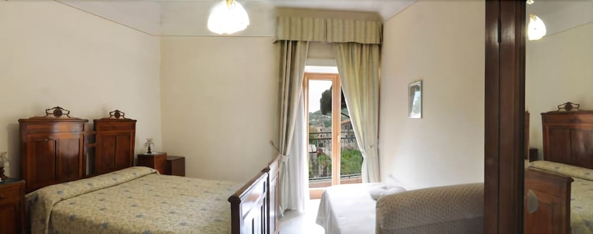 Imagen de la habitación del Hotel Toro. Foto 10