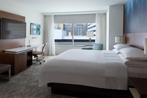Imagen de la habitación del Hotel Toronto Marriott City Centre. Foto 6