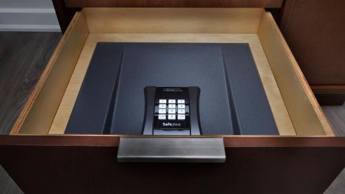 Imagen de la habitación del Hotel Toronto Marriott City Centre. Foto 9