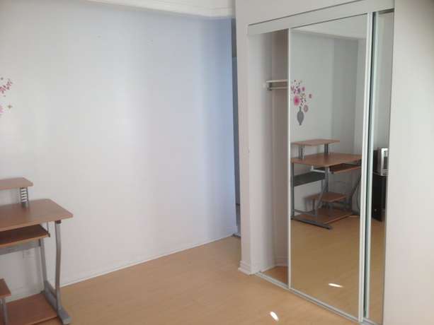 Imagen de la habitación del Hotel Toronto North Travellers Home. Foto 12