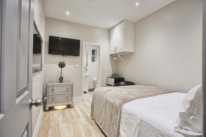 Imagen de la habitación del Hotel Toronto Rooms and Suites. Foto 14