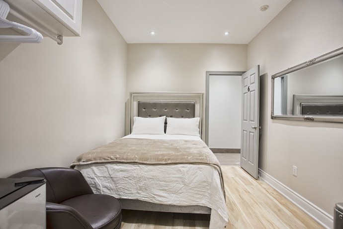 Imagen de la habitación del Hotel Toronto Rooms and Suites. Foto 16