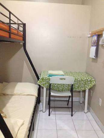 Imagen de la habitación del Hotel Toronto Travellers Home. Foto 7