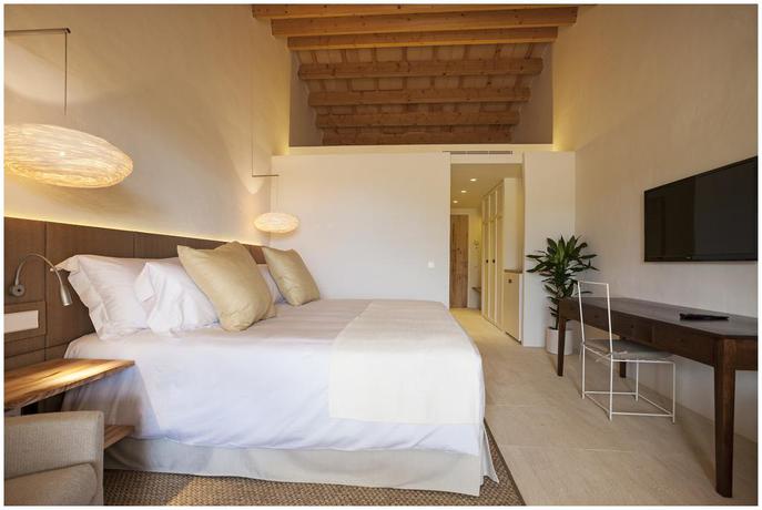 Imagen de la habitación del Hotel Torralbenc. Foto 10