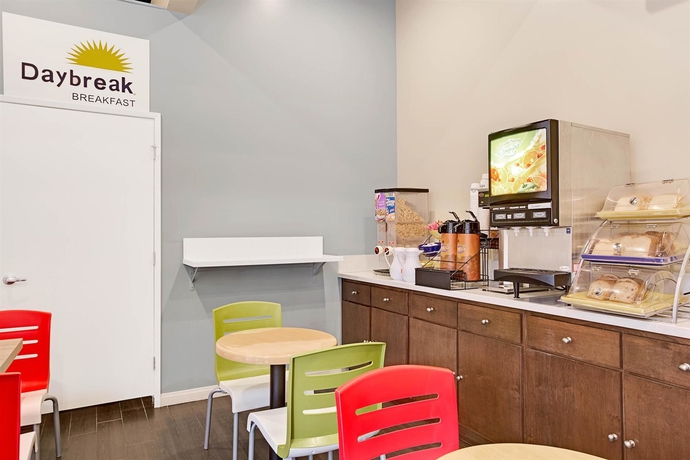 Imagen del bar/restaurante del Hotel Torrance Inn and Suites. Foto 2