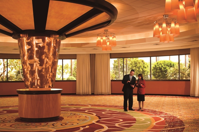 Imagen de los interiores del Hotel Torrance Marriott Redondo Beach. Foto 8