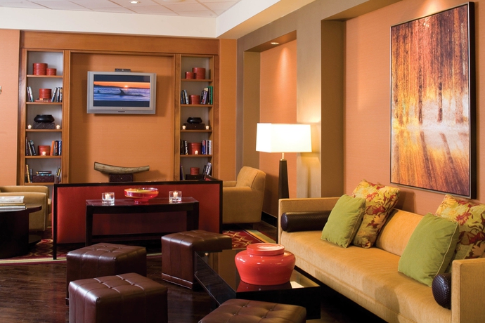 Imagen de los interiores del Hotel Torrance Marriott Redondo Beach. Foto 11