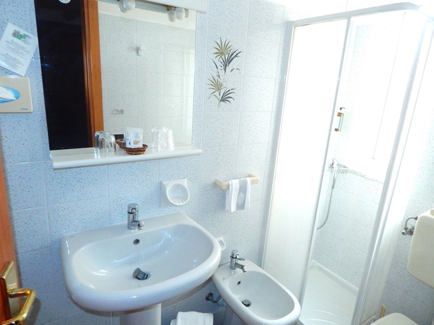 Imagen de la habitación del Hotel Torre Antica. Foto 12