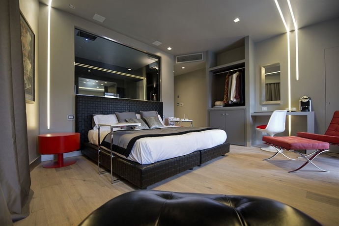 Imagen de la habitación del Hotel Torre Argentina Relais. Foto 4