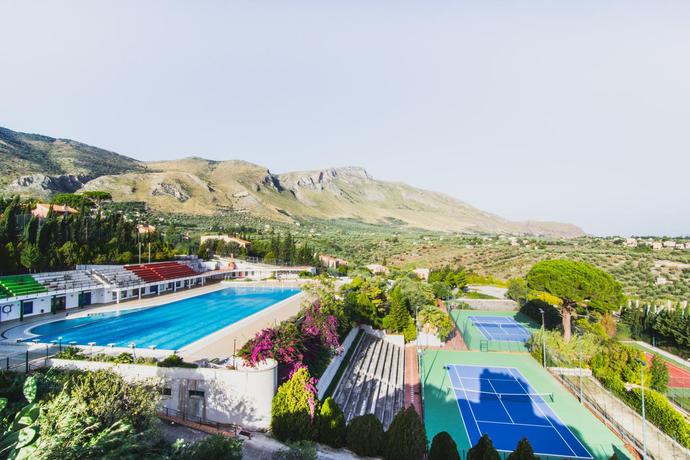 Imagen general del Hotel Torre Artale. Foto 11