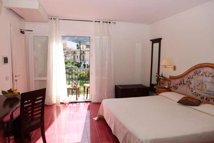 Imagen de la habitación del Hotel Torre Bennistra. Foto 2