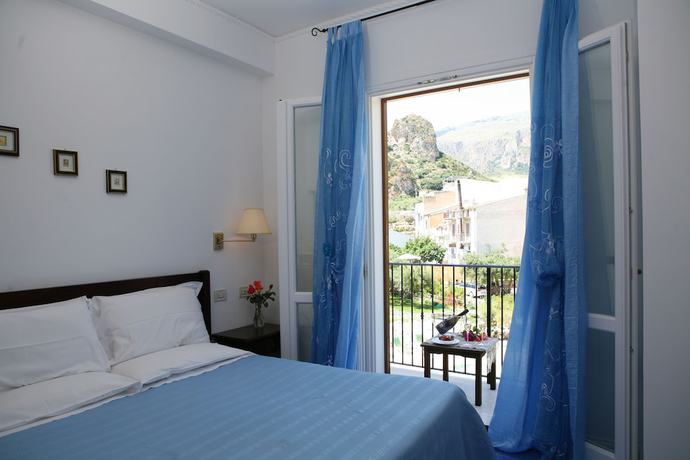 Imagen de la habitación del Hotel Torre Bennistra. Foto 6