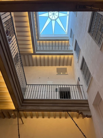 Imagen de los interiores del Hotel Torre Camelia. Foto 15