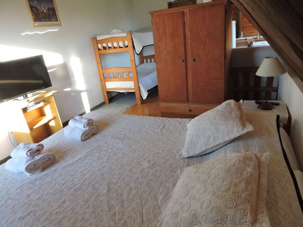 Imagen de la habitación del Hotel Torre Colon. Foto 12