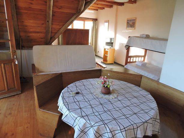 Imagen de la habitación del Hotel Torre Colon. Foto 17